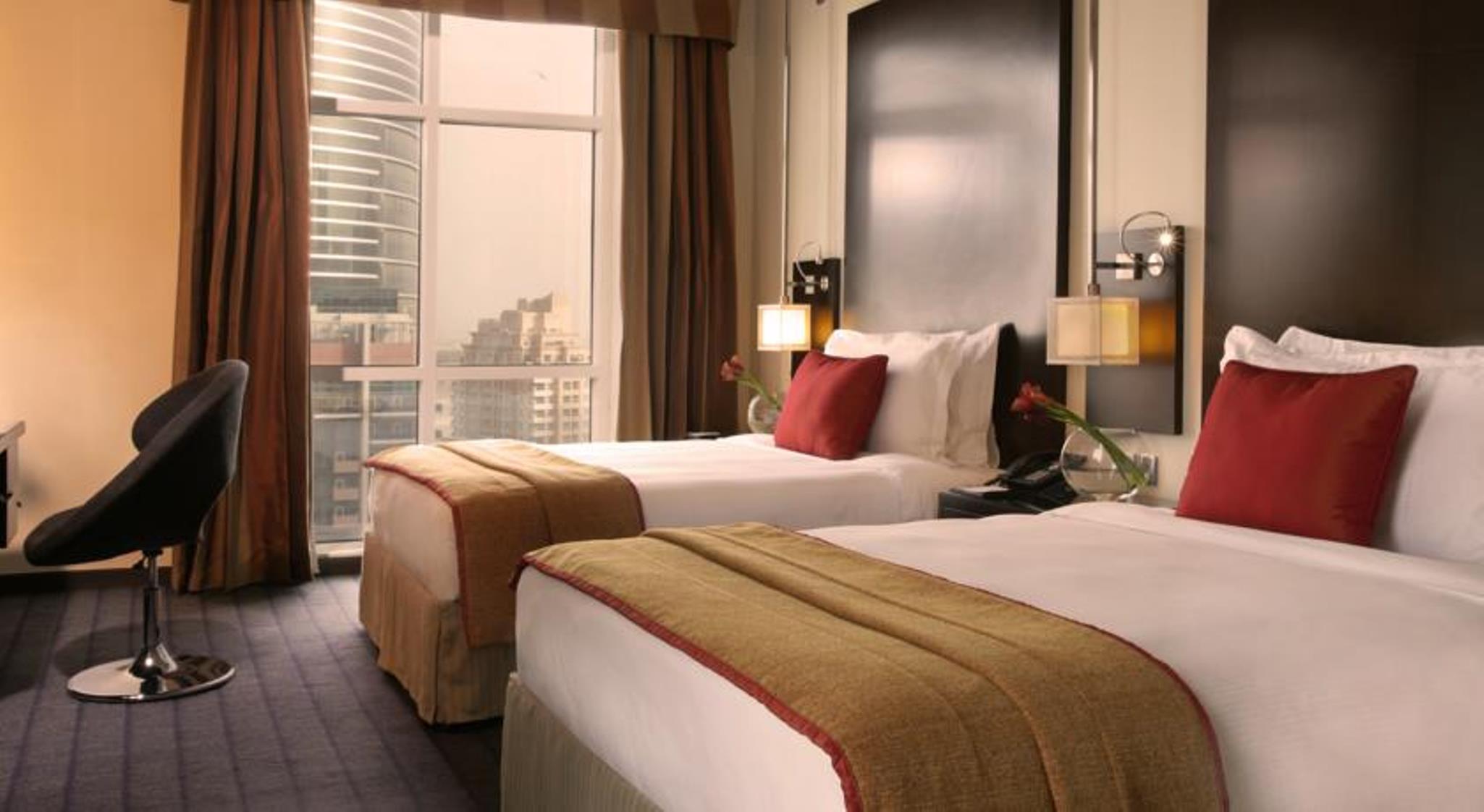 Media Rotana Dubai Hotell Exteriör bild